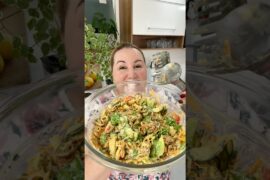 SALADA DE MACARRÃO CROCANTE #receitas #receitafacies #salada