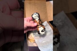 Isgro’s Pastries in Philadelphia PA #foodie #foodlover #food #philly #shorts #italian #bakery #yum
