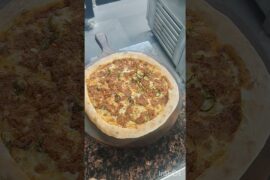 #delicious #food #foodie #food blogger #pizza #rukola boneless pizza 🍕🍕#italian pizza#mutton bonless