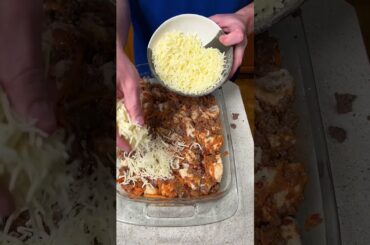 pizza casserole recipe that's actually genius #food #easyrecipe #shorts