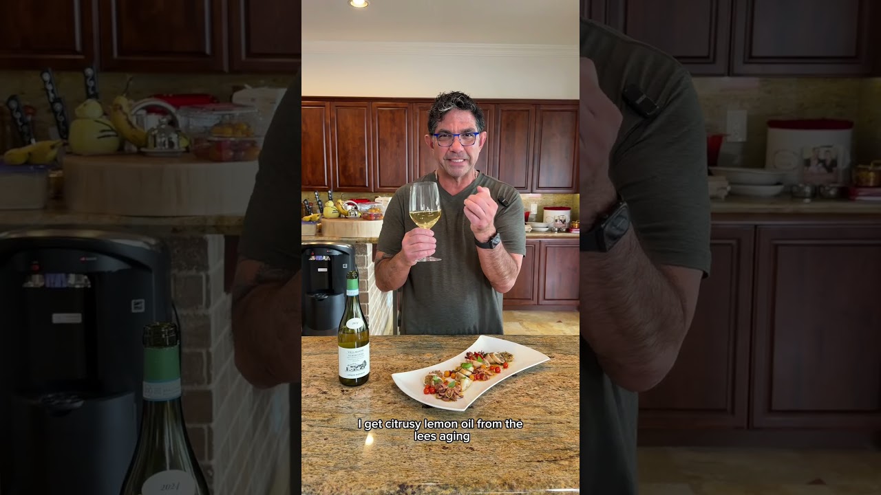 Verdicchio like this changes how you cook seafood! 🦑 Verdicchio like this changes how you cook seafood! 🦑