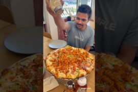 Best Pizza in the USA. #currypizza #pizza #italianfood #lasvegas #usa