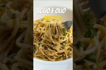 Spicy Aglio e Olio Pasta Recipe 🌶️😋#shortvideo #pasta #recipe #ytshorts #viral #trending