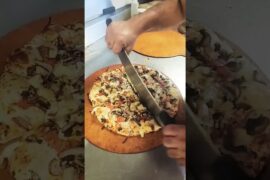 ROUND TABLE PIZZA  #usa #pizza #food #fastfood #pizzalover #italianfood #pizzafood #pizzatime #Lodi