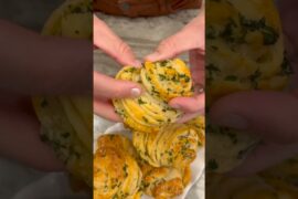 Garlic Parmesan and Herb Dinner Rolls