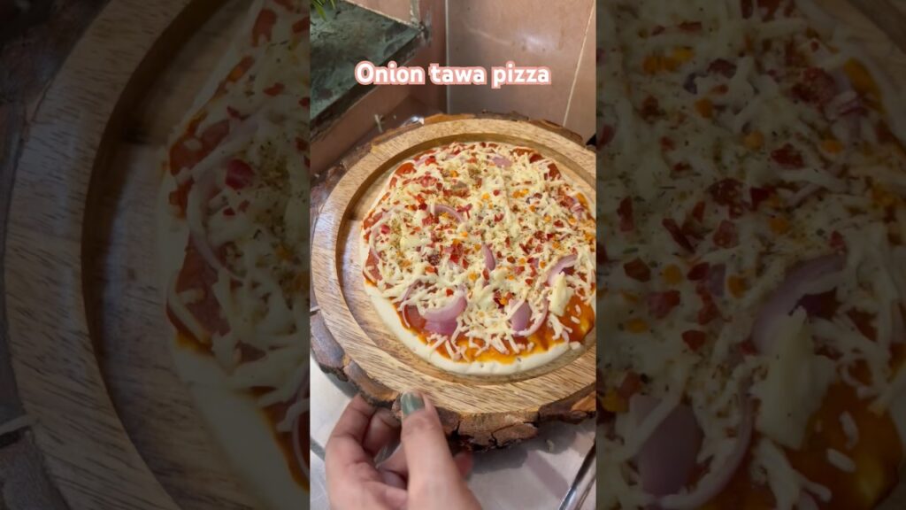 Onion tawa pizza #shortvideo #minivlog #food #recipe #foodie #cooking #shortsfeed #vlog #vlogger