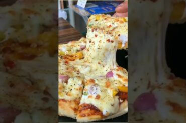 🥰Hot Chili garlic 🌶️🧄 pizza 🍕😋||#shorts#virel##pizza#pizzalover#food#youtubeshorts#1millionviews
