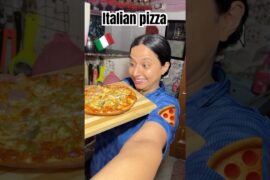 Italian pizza 🇮🇹 #ytshorts  #shorts #shortsfeed #viral #trending #food