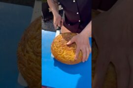 Is that a SPAGHETTI SANDWICH?