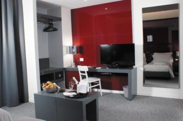 Hotel Leopardi Pomigliano, Pomigliano D'Arco, Italy | Holidays In Italy