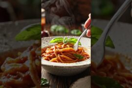 Italian pasta 😋 #youtubeshorts #howtomakewhitesaucepasta #food #cooking #bollywood #recipe #foodie