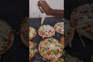“Crispy Onion Pizza Recipe 😍 Street Style Viral Pizza” #vlog#pizza