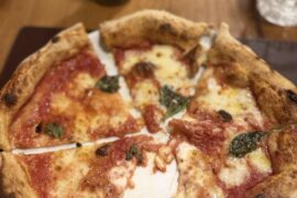 Pizza margarita in Thailand, Pattaya city, Italian restaurant Frankie's Inn