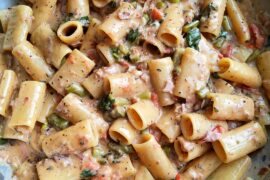 Rigatoni with green asparagus, pancetta, garlic, basil, tomatoes and crème fraîche