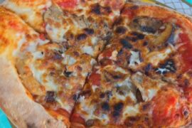 I made my first ever pizza. And im happy with my first attempt.