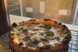 Golden hour 🤝 pizza