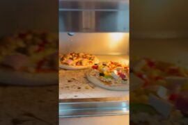 Home made pizza recipe🍕 #virals #food #pizza #pizzalover #pizzarecipe #cooking #shortvideo #yt #fyp
