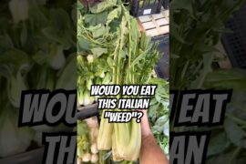 Italian delicacy 👌🏼 Dandelion greens v Cicoria #food #recipe #cooking #garden #traditional #shorts