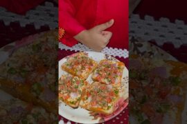 bread pizza recipe🍕🤤 easy & Quick recipe#shorts #youtube #viral #food #trending #asmr #recipe #pizza