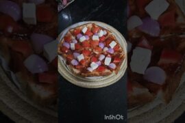 bread pizza 😋mummy ke hath ka special ❤️ #foryou #recipe #indianbread #pizza