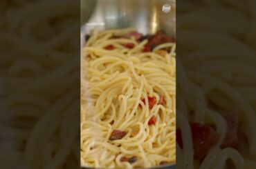 How to Avoid Scrambled Eggs in Spaghetti Carbonara 🥚