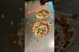 late night swiggy order aaya 🍕🍕#pizza​ #foodie​ #viral​ #streetfood #foodlover #foodblogger#tasty