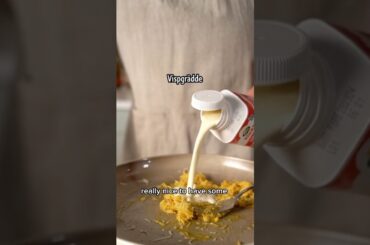 Italians react to SWEDISH CARBONARA?