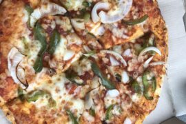 Ate shit pizza in the beach today