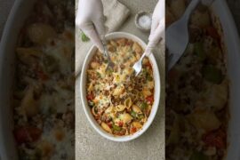 Cheesy Beef and Shells Pasta Bake  #elisedeliciousbites #recipe #easyrecipes #cooking
