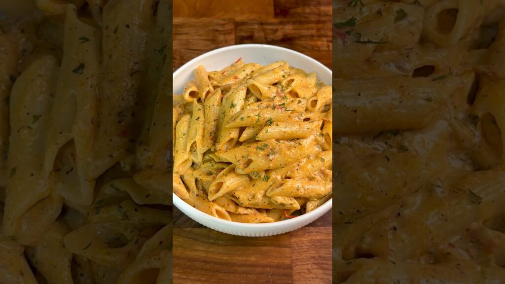 Tomato Chicken Pasta! Cheesy Easy Recipe #shorts