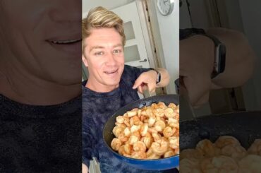 НУ ОООЧЕНЬ ВКУСНО! Лучший рецепт креветок на белом вине! #еда #рецепты