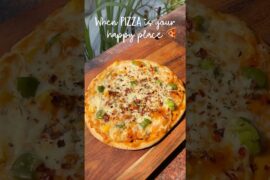 Homemade Pizza #shorts #pizza #homemade #italy #food #viral #pizzalover #streetfood #recipe #cook