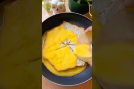 Omelette Pizza recipe ❤️❤️❤️🫠😋....#shorts #omelettepizza #recipe #viral #tranding #food #eeeeeats