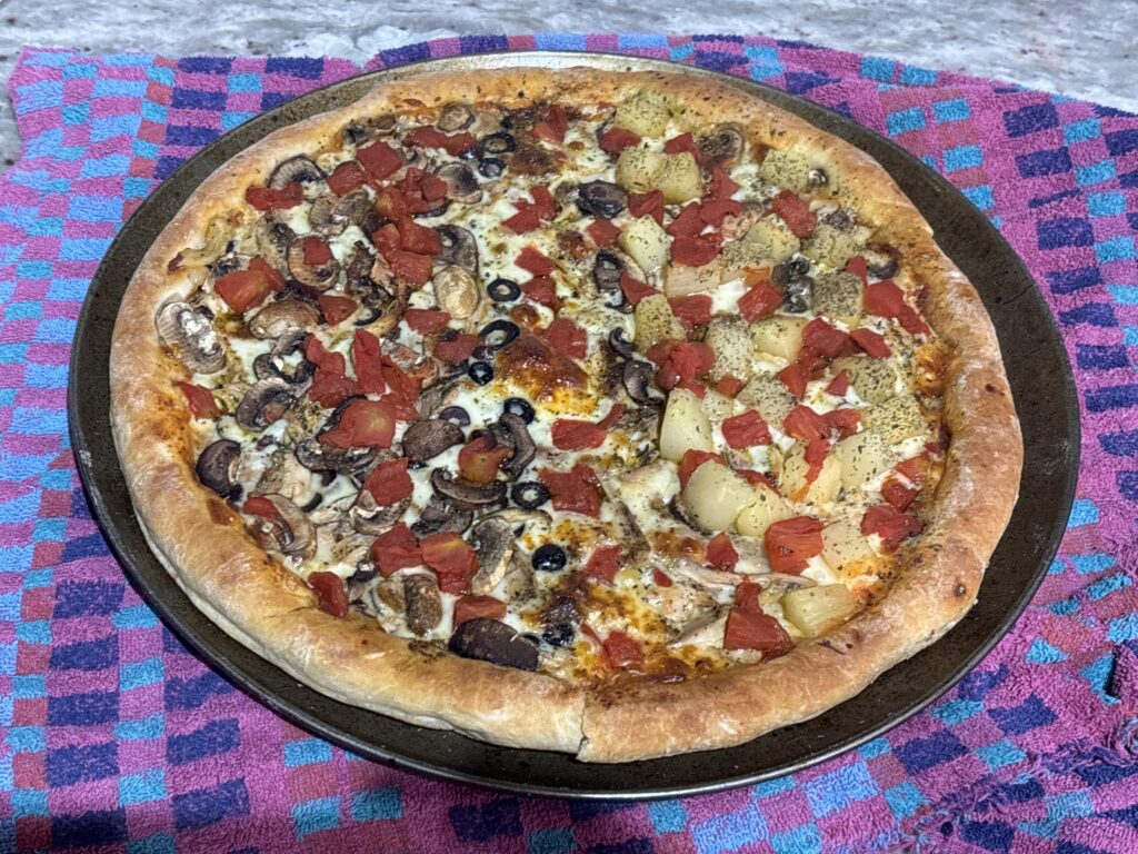 Homemade pizza came out much better than I thought.