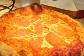 Anyone like huge pizza crust?