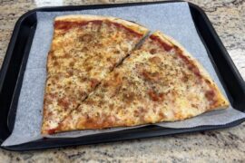 2 slices of classic New York pizza