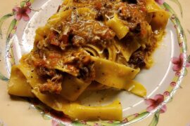 Chicken ragù with pappardelle