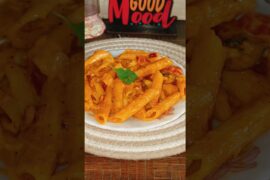 PINK SAUCE PASTA..#italian #saritacookingchannel #trending   #youtubeshorts #recipe #homemadedishes