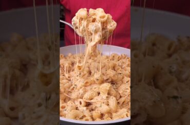 Super Cheesy Creamy Pasta