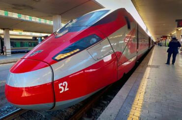2 Hours on Italy's Fastest Train | 🇮🇹 Venice - Florence