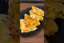 Most Viral Pizza Pockets Recipe😍 #pizzalover #food #recipe #viral #cooking #shorts