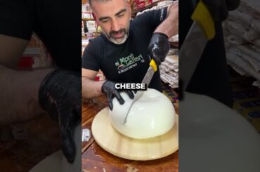 Why Italian PIZZA Tastes 10x Better Than American!🍕
