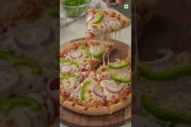 Cheese Burst Pizza Recipe | Homemade Pizza in 15 Minutes | Easy Pizza Recipe | Pizza at Home #shorts