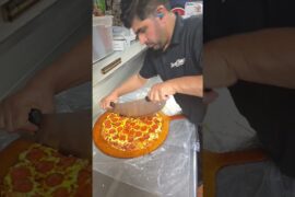 ROUND TABLE PIZZA #usa #pizza #pizzalover #food #italianfood #california #fastfood #pizzalover #lodi