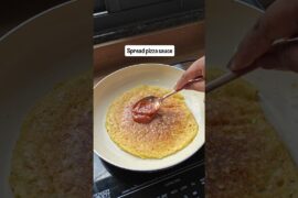 High Protein Moonglet Pizza 🍕 | No Maida | Easy & Healthy Recipe #ytshorts #shorts #quickrecipe