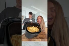 You NEED To Try These PIZZA FRIES 🍟🥲
