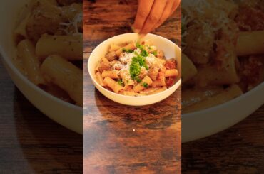 This Creamy Italian Sausage Pasta Is Dangerous 😮‍💨🍝