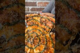 The “ANGRY ITALIAN PIZZA” from Mimmo’s Pizza Shoppe on Staten Island NYC! Who’s hungry?#DEVOURPOWER