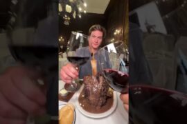 CONOCE EL RESTAURANTE MÁS ANTIGUO DE SUDAMÉRICA #food #cooking #cheffin #chicken #shorts