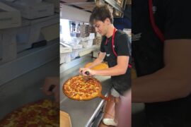 ROUND TABLE PIZZA #usa #pizza #pizzalover #food #italianfood #california #fastfood #pizzalover #lodi